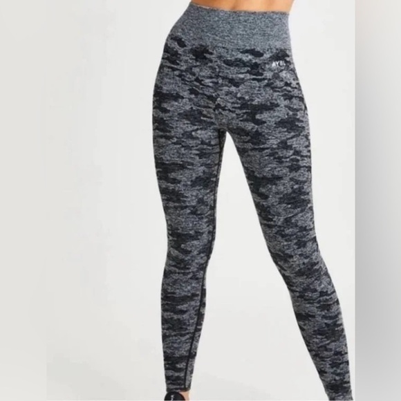 New Aybl Camo seamless leggings black/grey size small - Picture 1 of 6